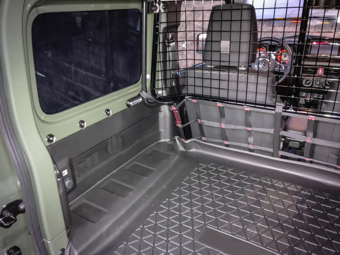 Suzuki Jimny Trennnetz Laderaumtrennblech